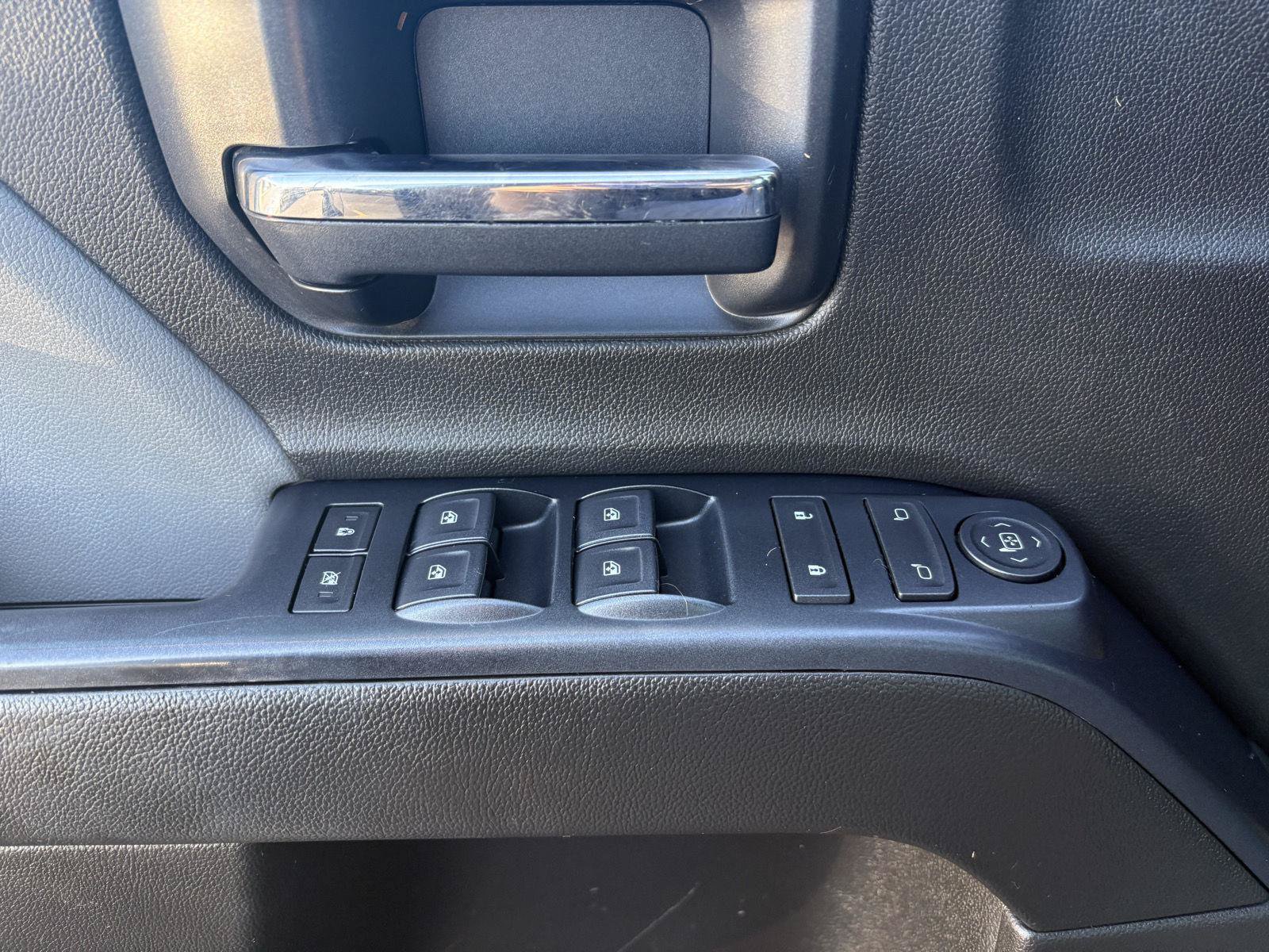 Used 2018 GMC Sierra 1500 4x4 Double Cab w/ Sierra Convenience Package image 6