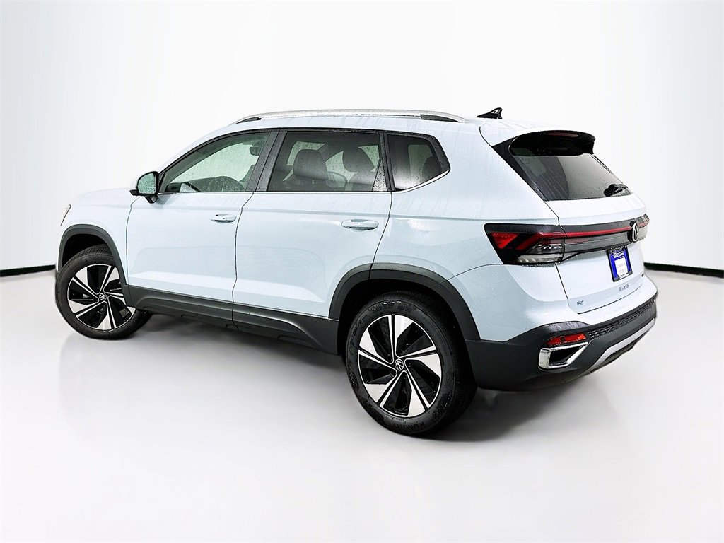 New 2025 Volkswagen Taos SE image 6