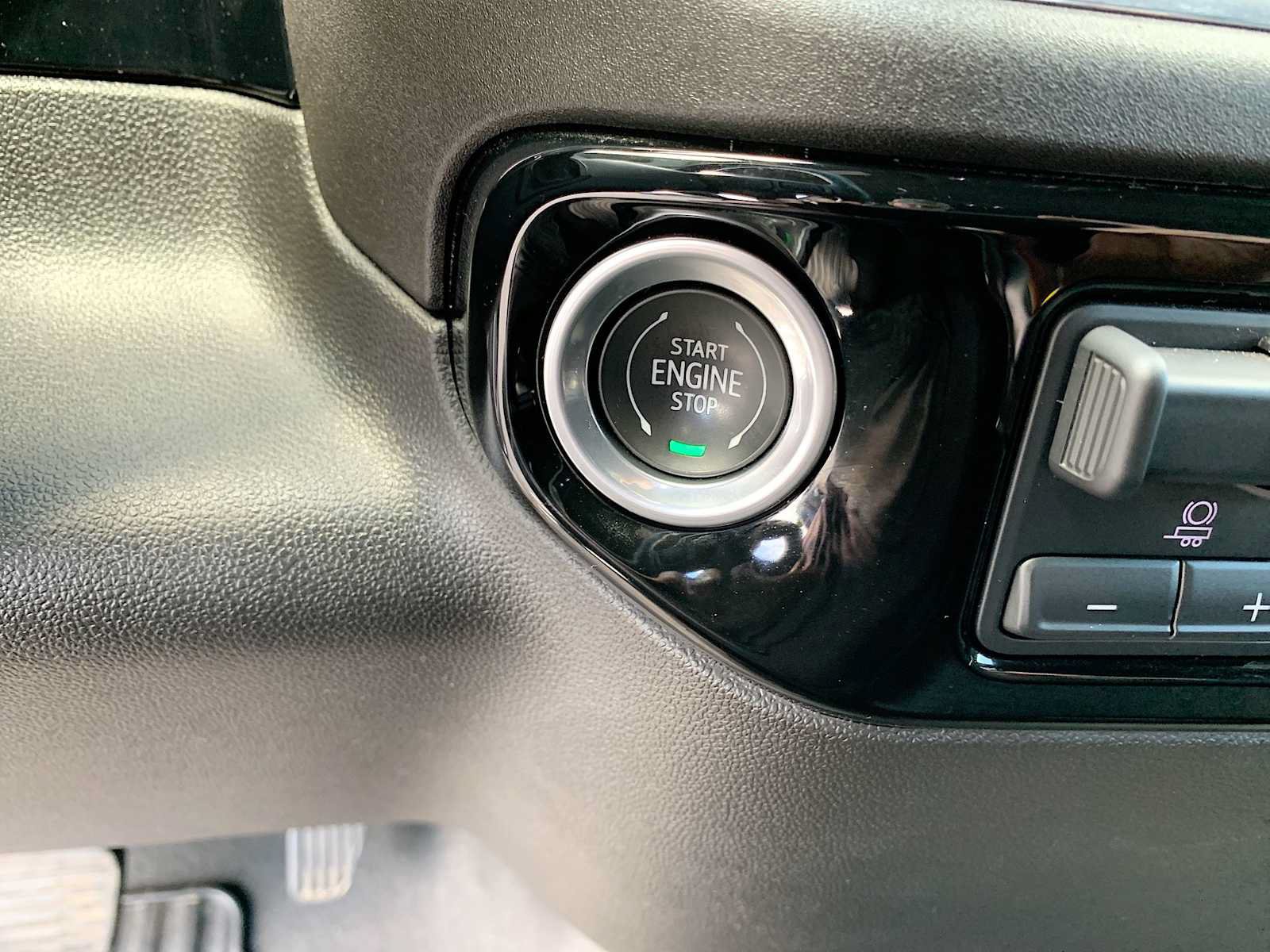 Certified 2024 GMC Sierra 1500 SLE AWD/4WD image 16