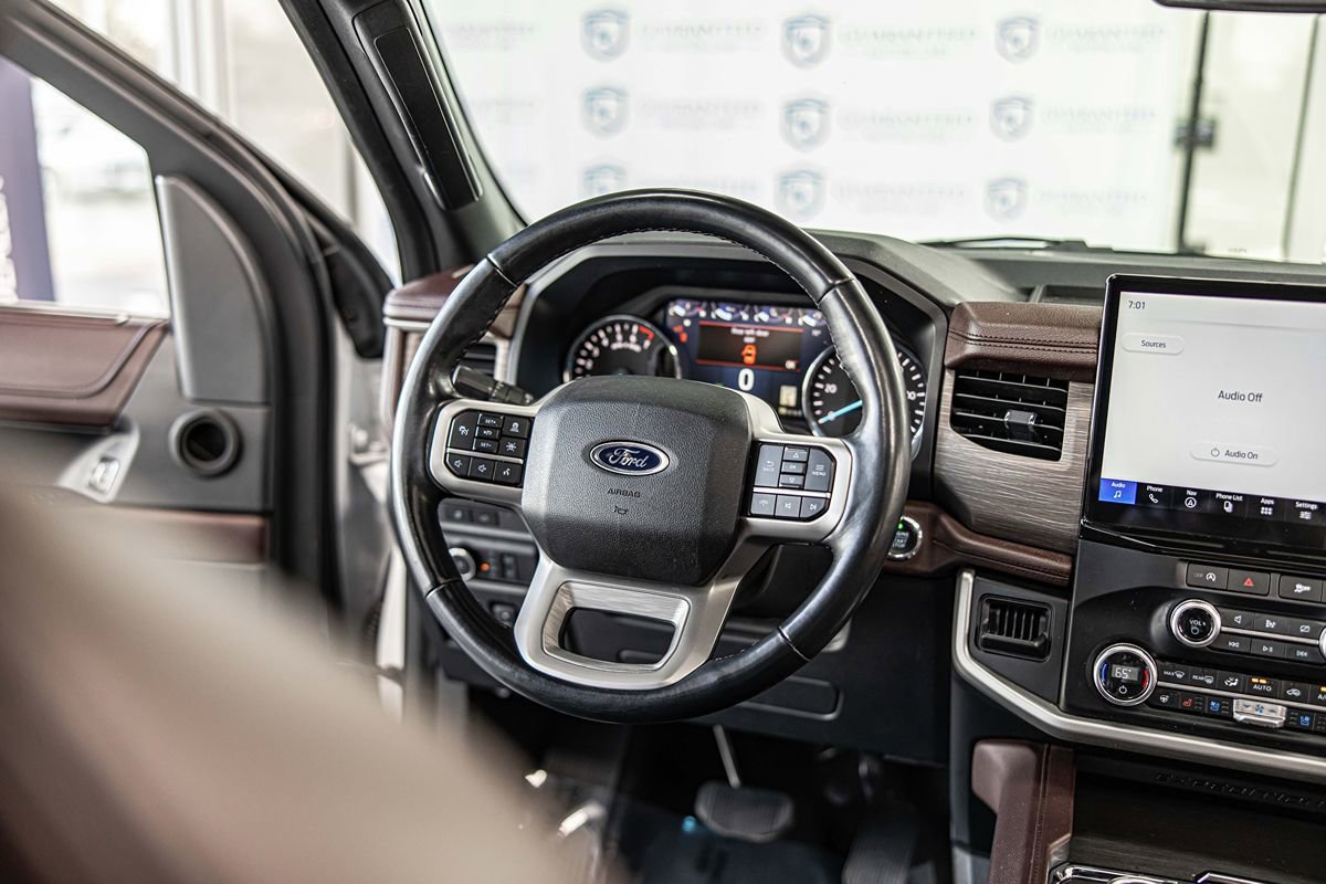Used 2024 Ford Expedition Limited AWD/4WD image 40