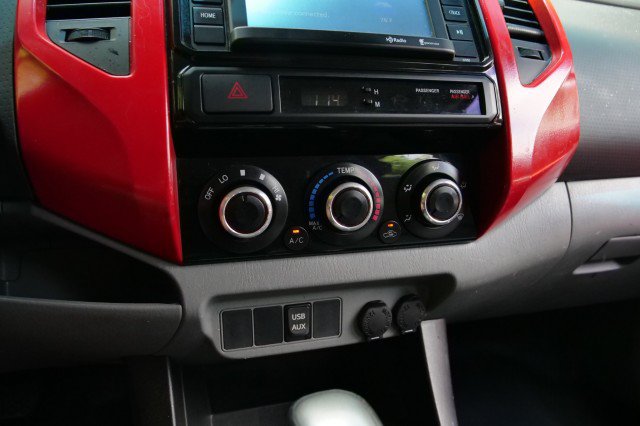 Used 2014 Toyota Tacoma PreRunner w/ SR5 Package RWD image 14