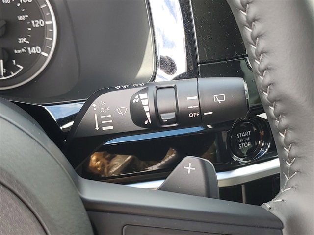 New 2025 Nissan Pathfinder SV w/ Black Appearance Package image 16