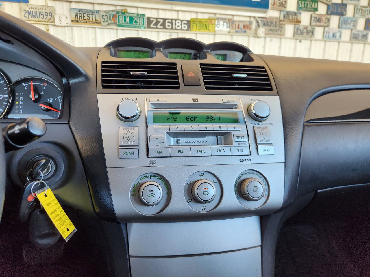 Used 2006 Toyota Solara SE FWD image 8