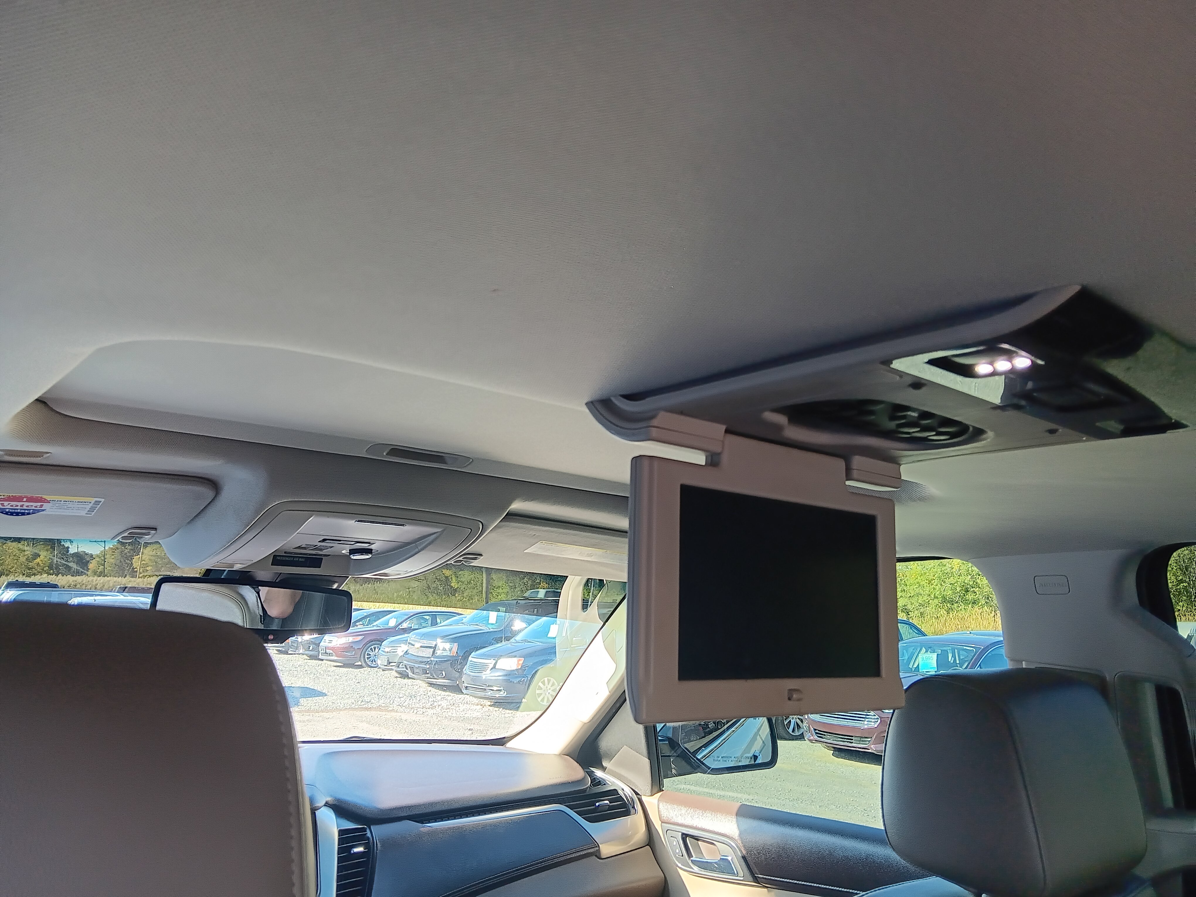 Used 2015 Chevrolet Tahoe LTZ AWD/4WD image 12