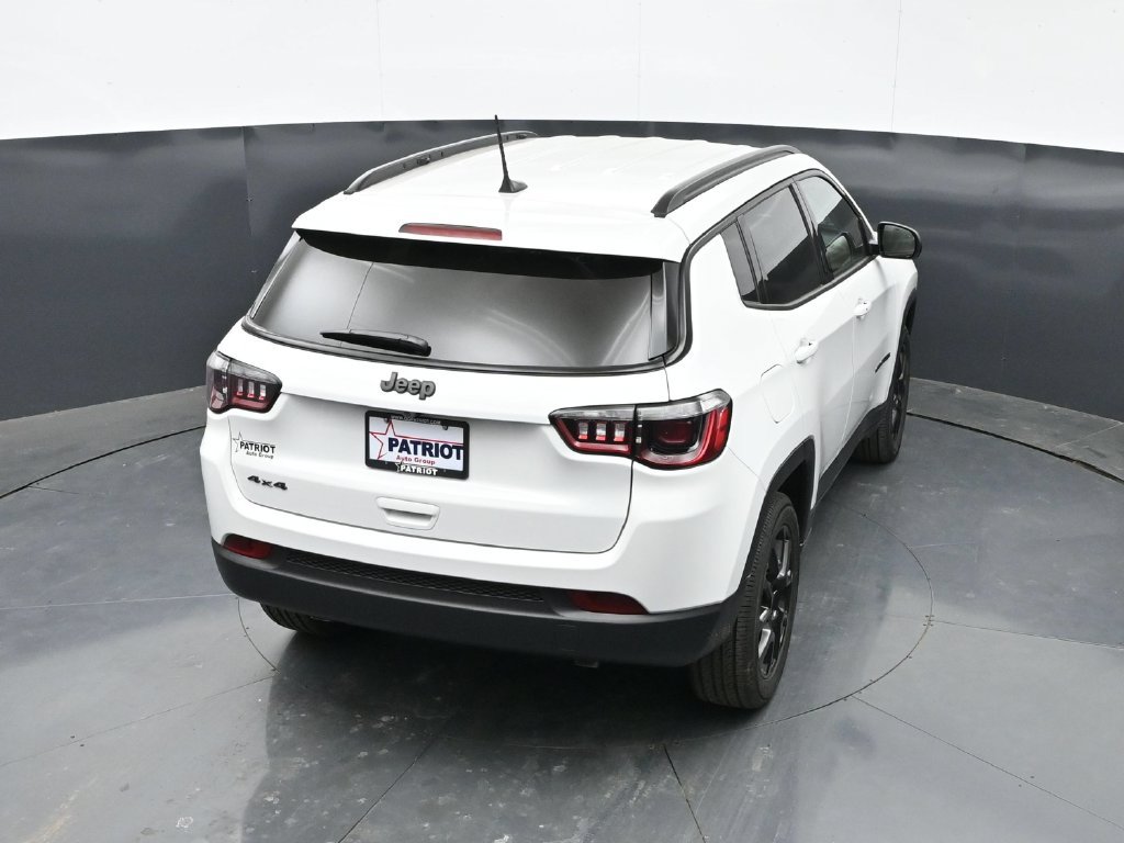 New 2026 Jeep Compass Latitude AWD/4WD image 31