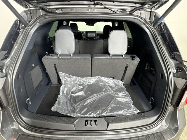 New 2026 Ford Explorer ST-Line w/ ST-Line Street Pack image 27