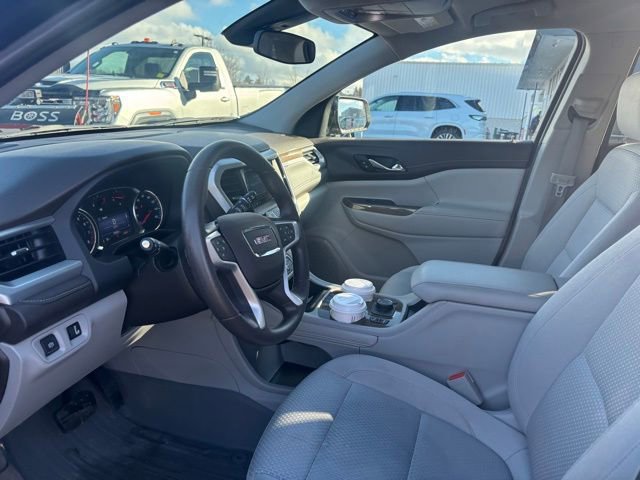 Used 2021 GMC Acadia SLE w/ Driver Convenience Package image 10