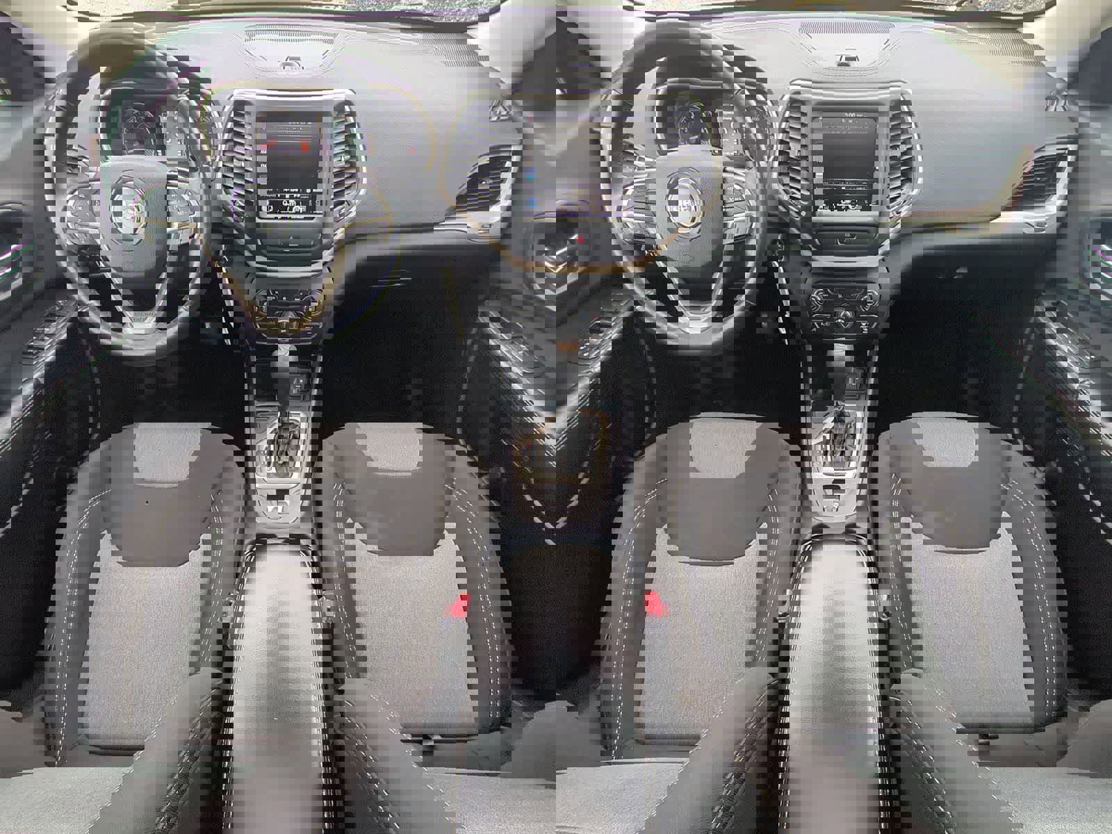 Used 2014 Jeep Cherokee Latitude image 15