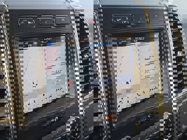 Used 2018 Ford Expedition Max XLT w/ Equipment Group 202A image 24