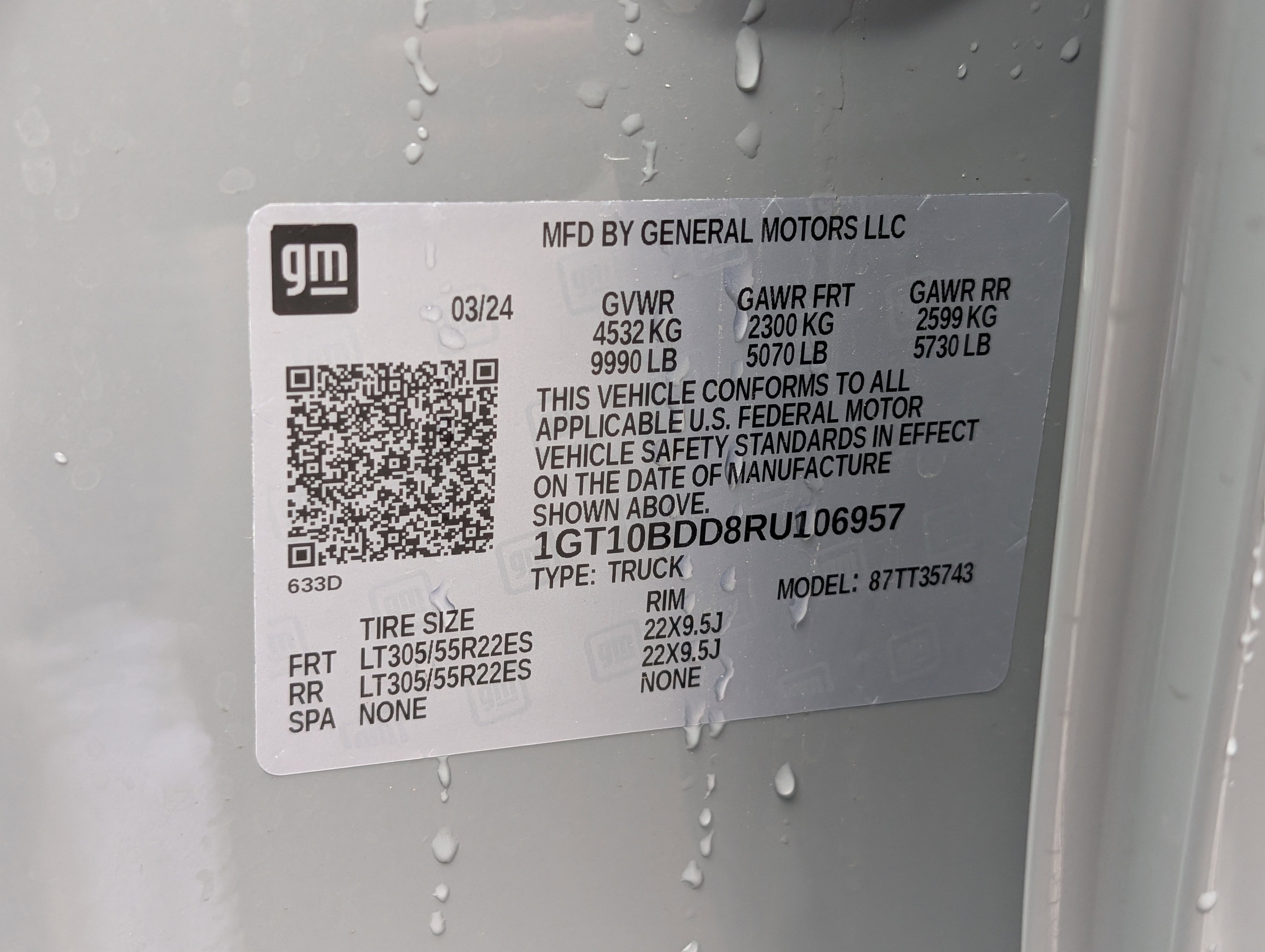 Used 2024 GMC Hummer EV 2X w/ LPO, Illumination Package image 38