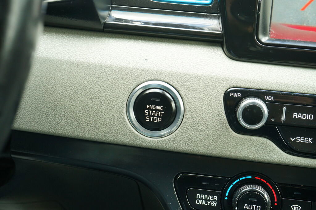 Used 2019 Kia Niro EX Premium w/ Sunroof Package image 23