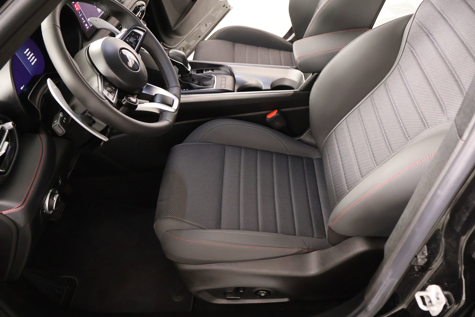 Used 2024 Dodge Hornet R/T AWD/4WD image 10