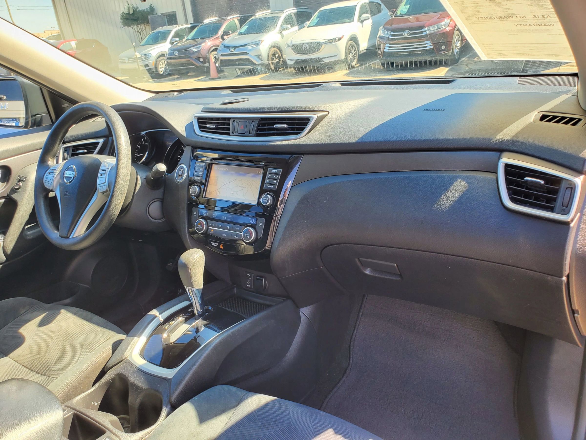 Used 2016 Nissan Rogue SV w/ SV Premium Package image 24