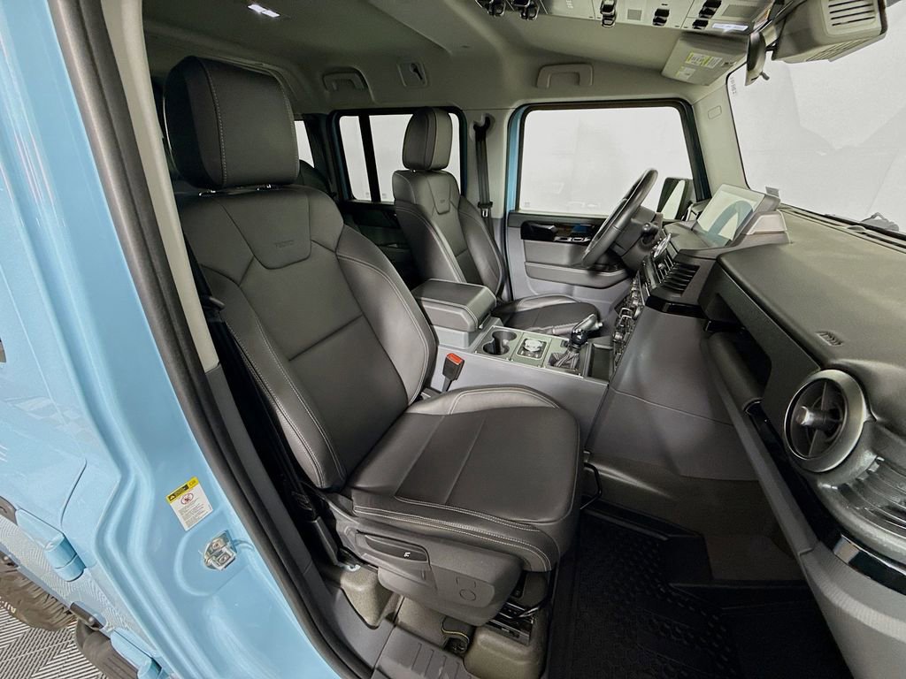 Used 2024 INEOS Grenadier Fieldmaster Edition image 28