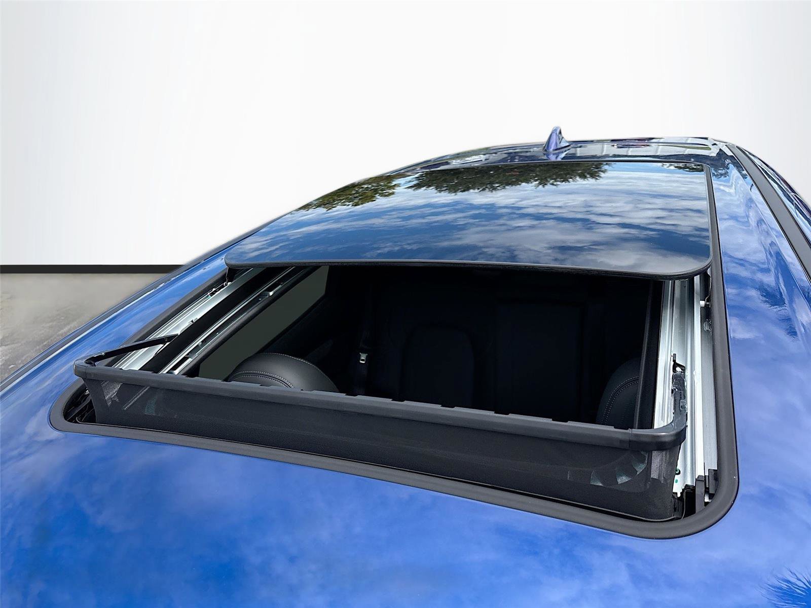 New 2025 VinFast VF 8 Plus image 21