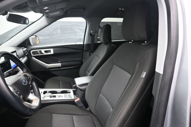 Used 2023 Ford Explorer XLT RWD image 8