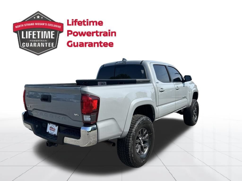 Used 2020 Toyota Tacoma SR5 AWD/4WD image 8