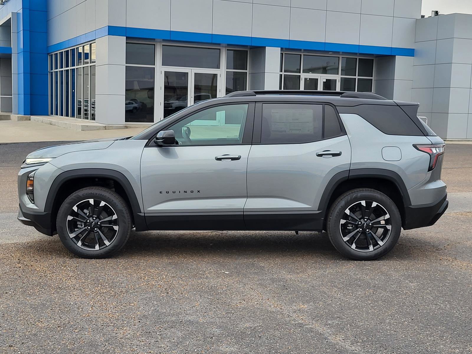 New 2026 Chevrolet Equinox RS image 2