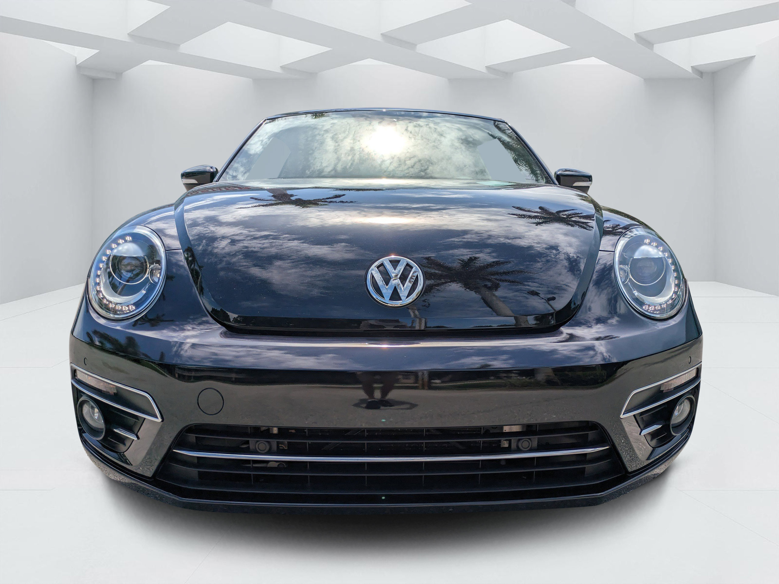 Used 2019 Volkswagen Beetle 2.0T S FWD image 8