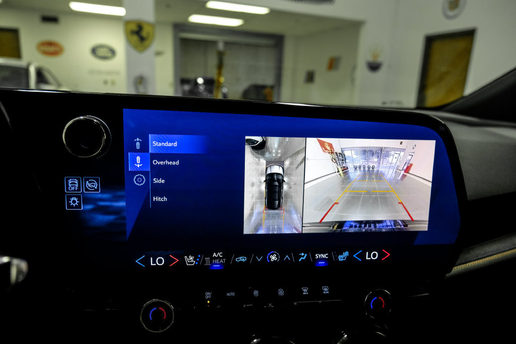 Used 2024 Chevrolet Blazer EV RS RWD image 26