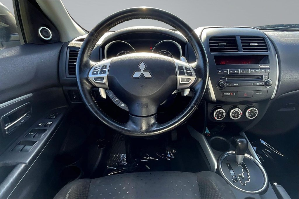 Used 2011 Mitsubishi Outlander Sport SE AWD/4WD image 8