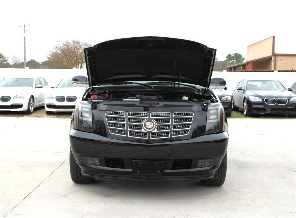 Used 2007 Cadillac Escalade EXT w/ Information Package image 47