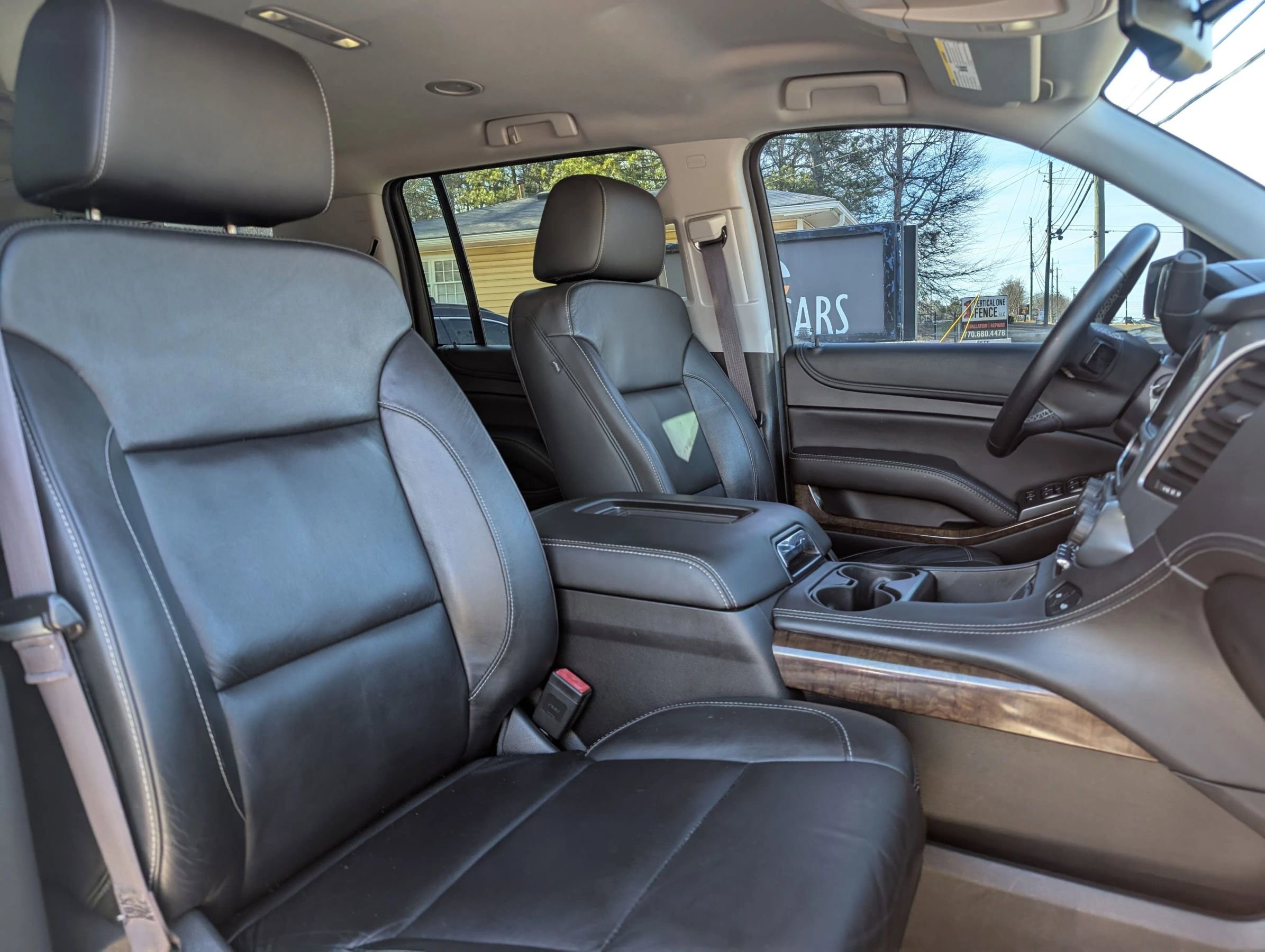 Used 2016 Chevrolet Suburban LT image 40