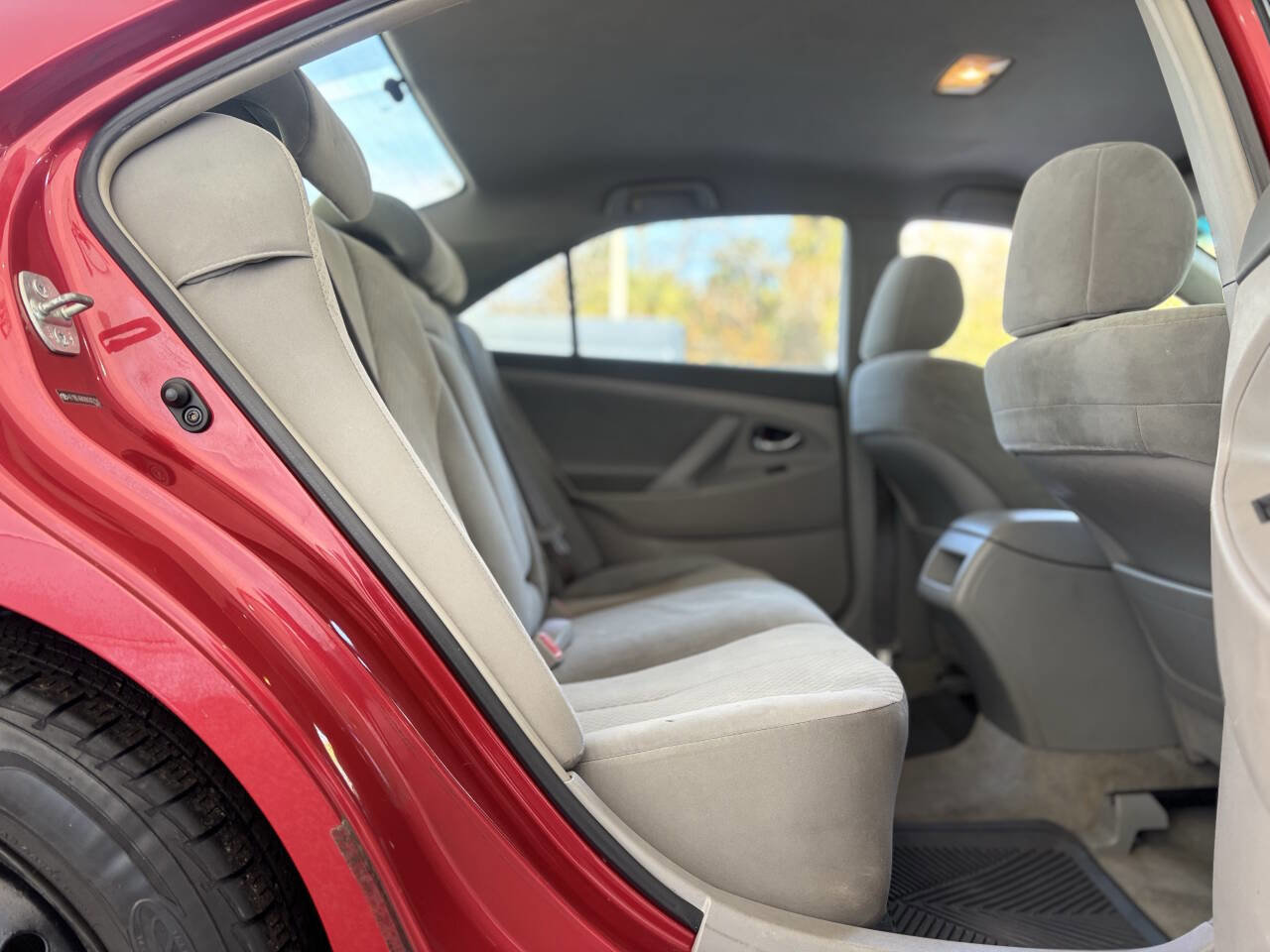 Used 2009 Toyota Camry LE image 22