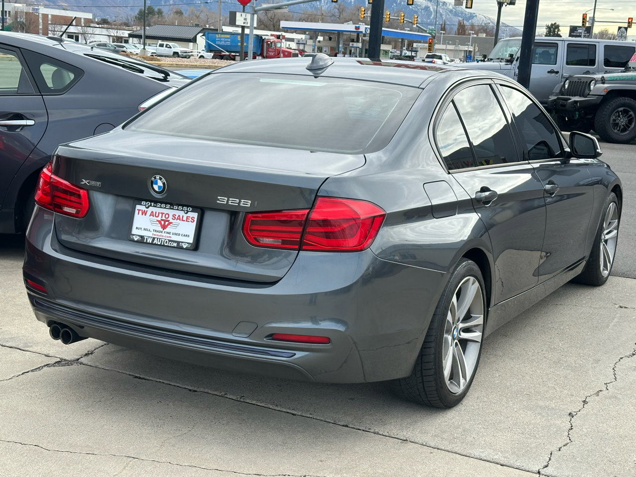 Used 2016 BMW 328i xDrive Sedan image 5