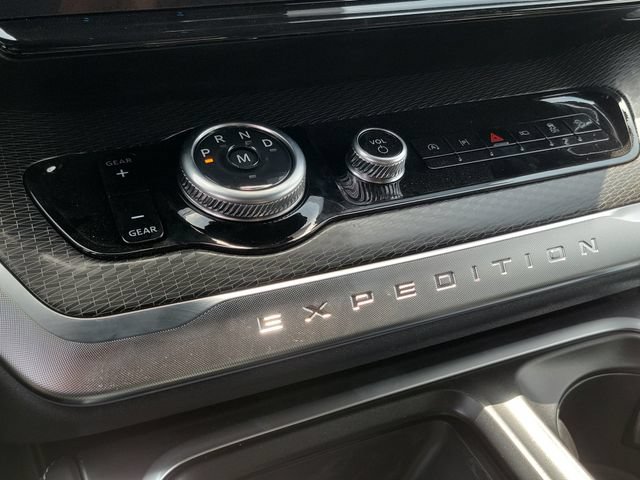 New 2027 Ford Expedition Max Platinum w/ Stealth Performance Package AWD/4WD image 28