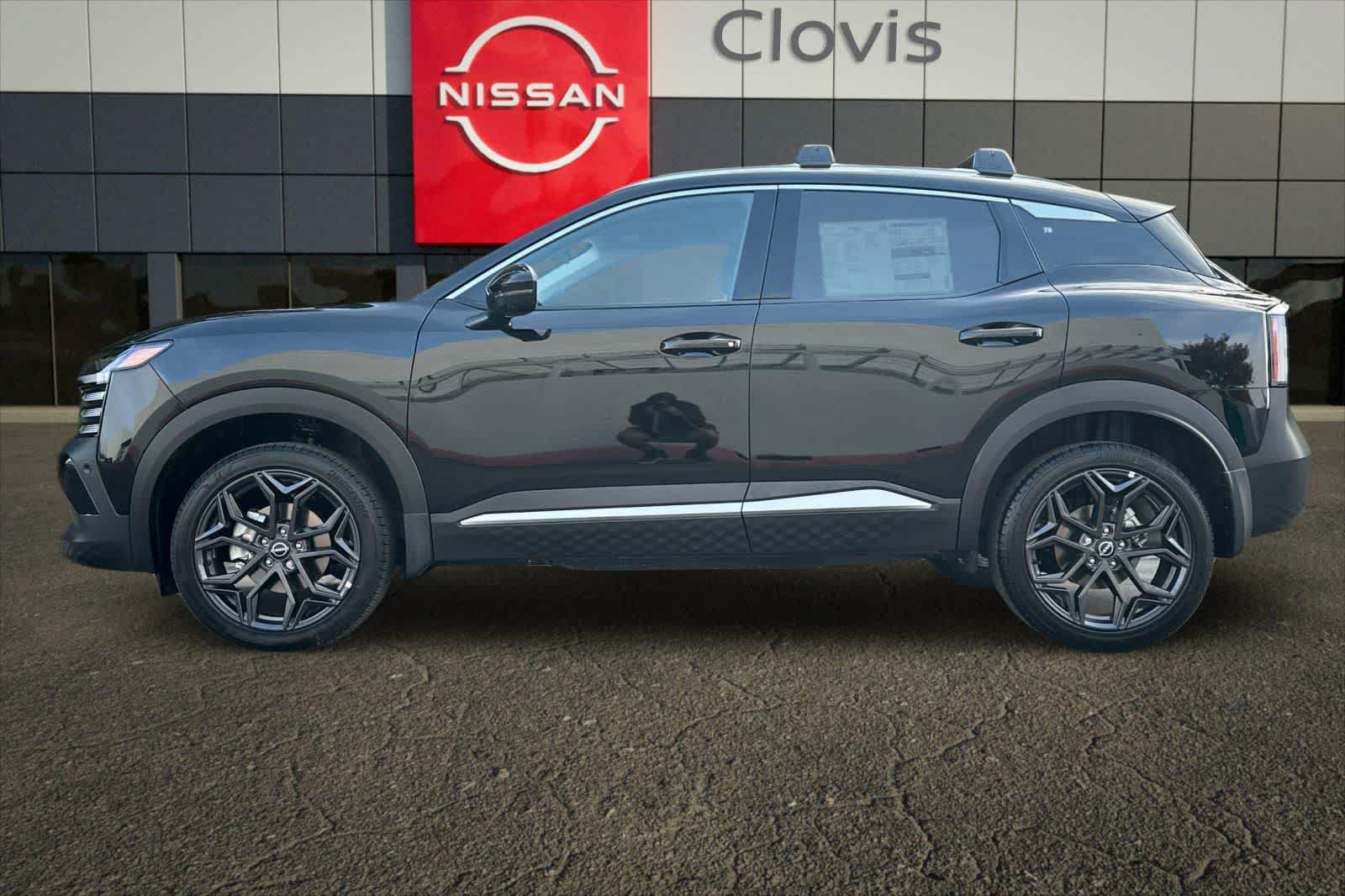 New 2026 Nissan Kicks SR w/ Illumination Package FWD image 6