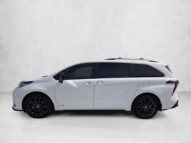 Used 2021 Toyota Sienna XSE w/ XSE Plus Package FWD image 9