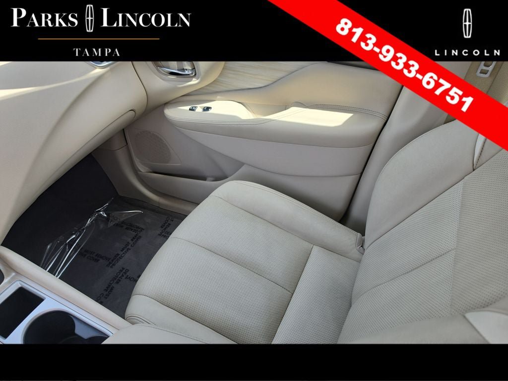 Used 2018 Nissan Murano Platinum w/ Cargo Package FWD image 14