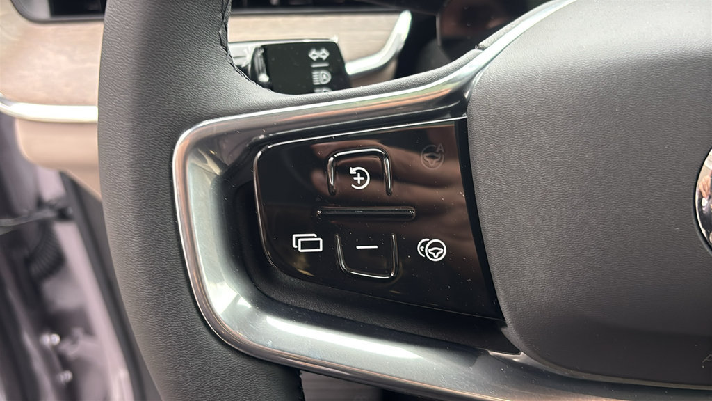 New 2026 Volvo EX90 Ultra AWD/4WD image 16