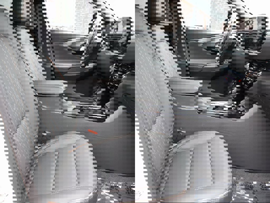 Used 2025 Buick Envista Avenir image 10