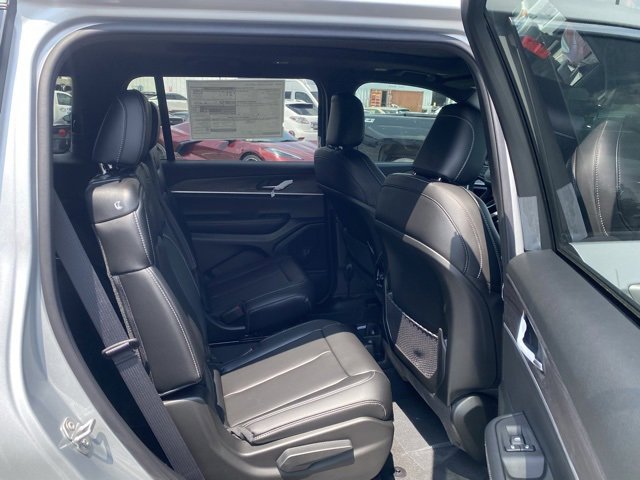 New 2025 Jeep Grand Cherokee L Limited image 34
