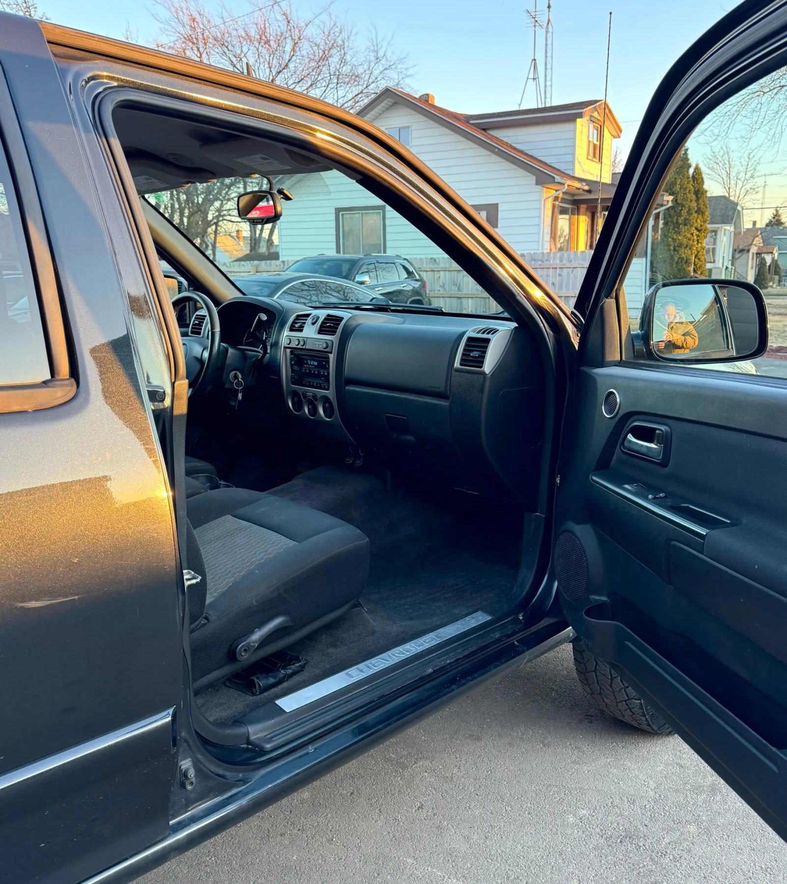 Used 2009 Chevrolet Colorado LT w/ LT Preferred Equipment Group AWD/4WD image 11