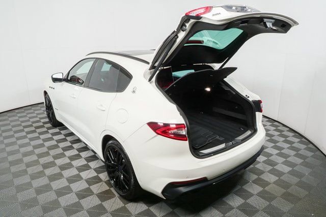 Used 2019 Maserati Levante S GranSport image 31