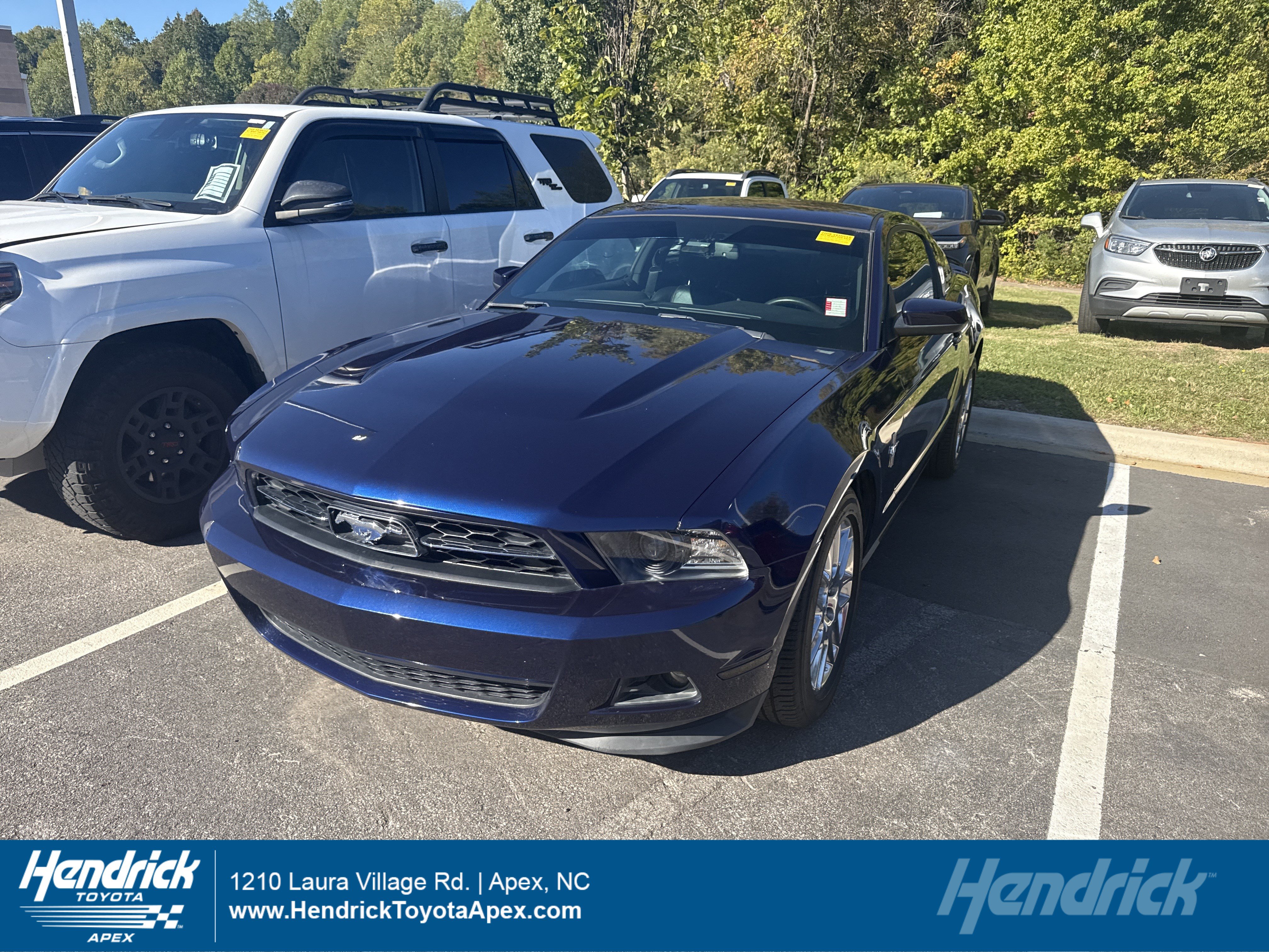 Used 2012 Ford Mustang Premium RWD image 1