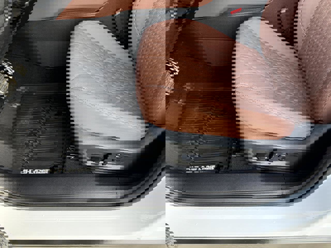 Used 2025 Mitsubishi Outlander SEL image 12