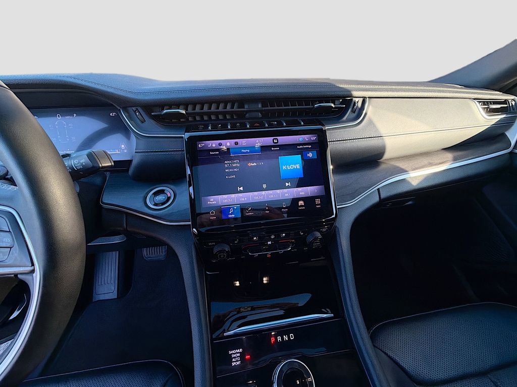 Used 2024 Jeep Grand Cherokee L Limited w/ Luxury Tech Group II image 30