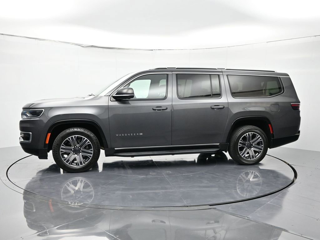 Used 2024 Jeep Wagoneer L Series II RWD image 8