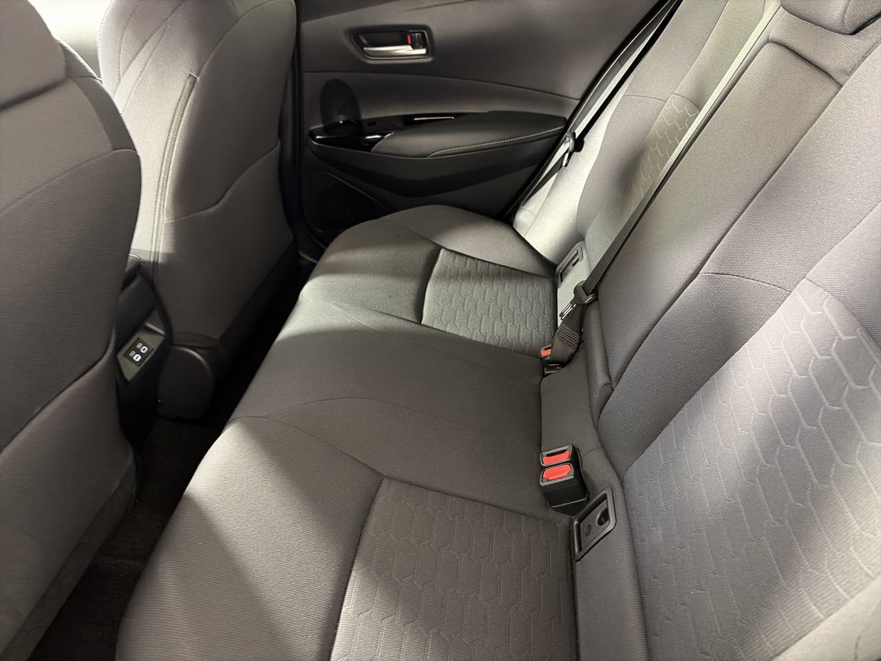 Used 2026 Toyota Corolla SE FWD image 22