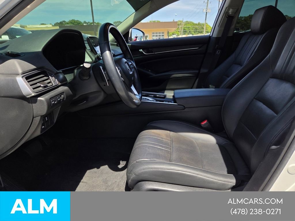 Used 2022 Honda Accord Touring image 7