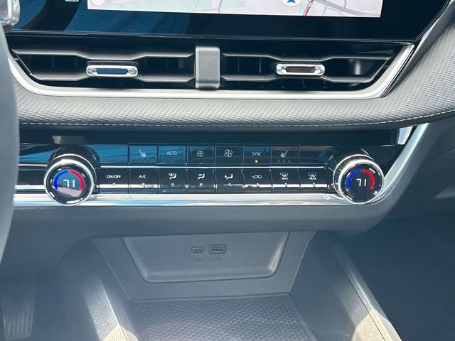 New 2027 Chevrolet Equinox LT w/ Convenience Package II FWD image 32
