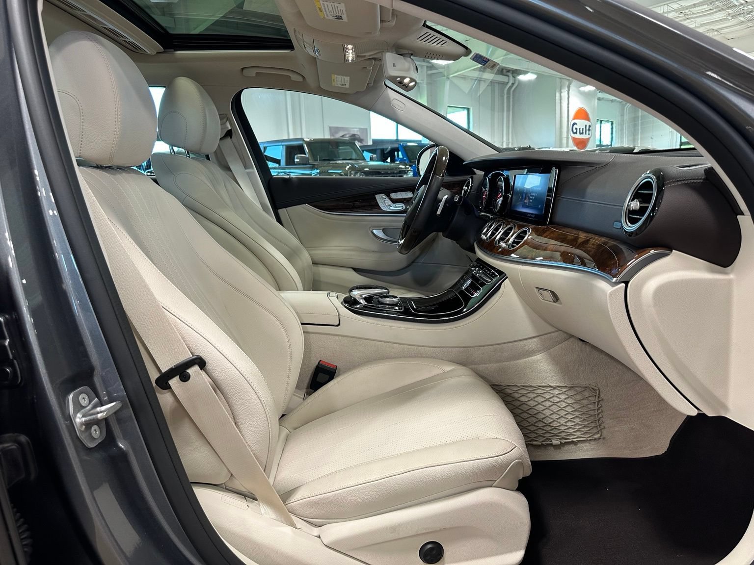 Used 2017 Mercedes-Benz E 300 image 42