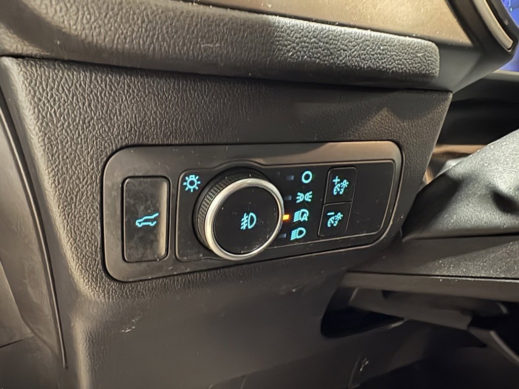 Used 2022 Ford Escape SEL w/ Technology Package image 18