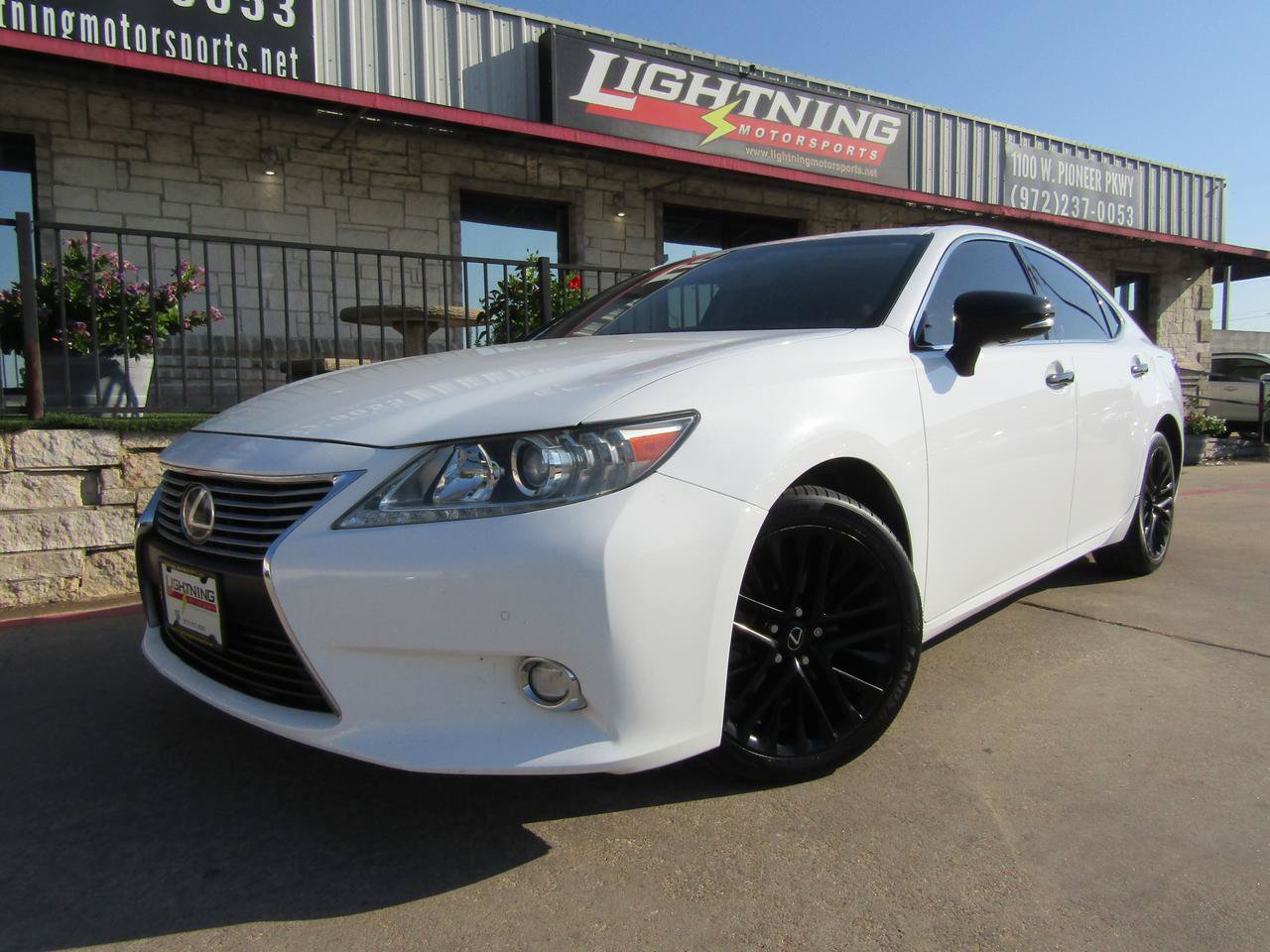 Used 2015 Lexus ES 350 FWD image 1