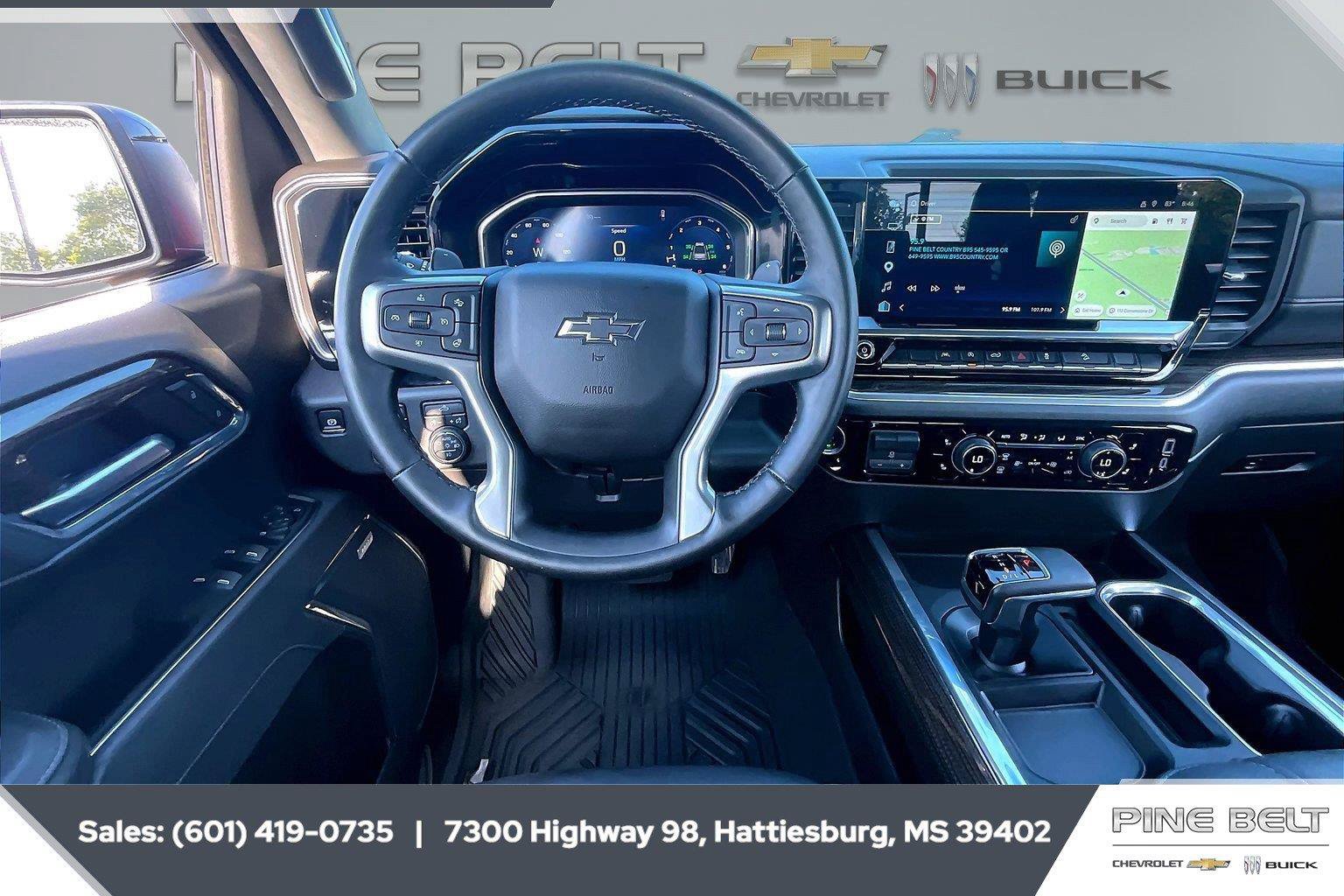 Used 2025 Chevrolet Silverado 1500 LT Trail Boss w/ Convenience Package II AWD/4WD image 6