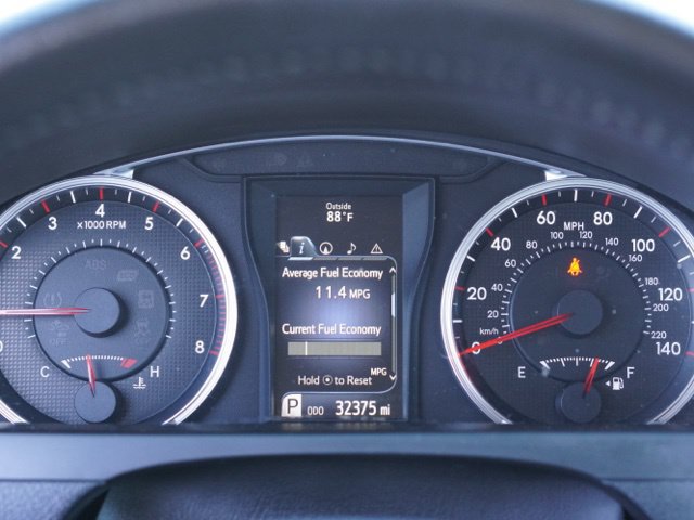Used 2015 Toyota Camry XSE FWD image 19